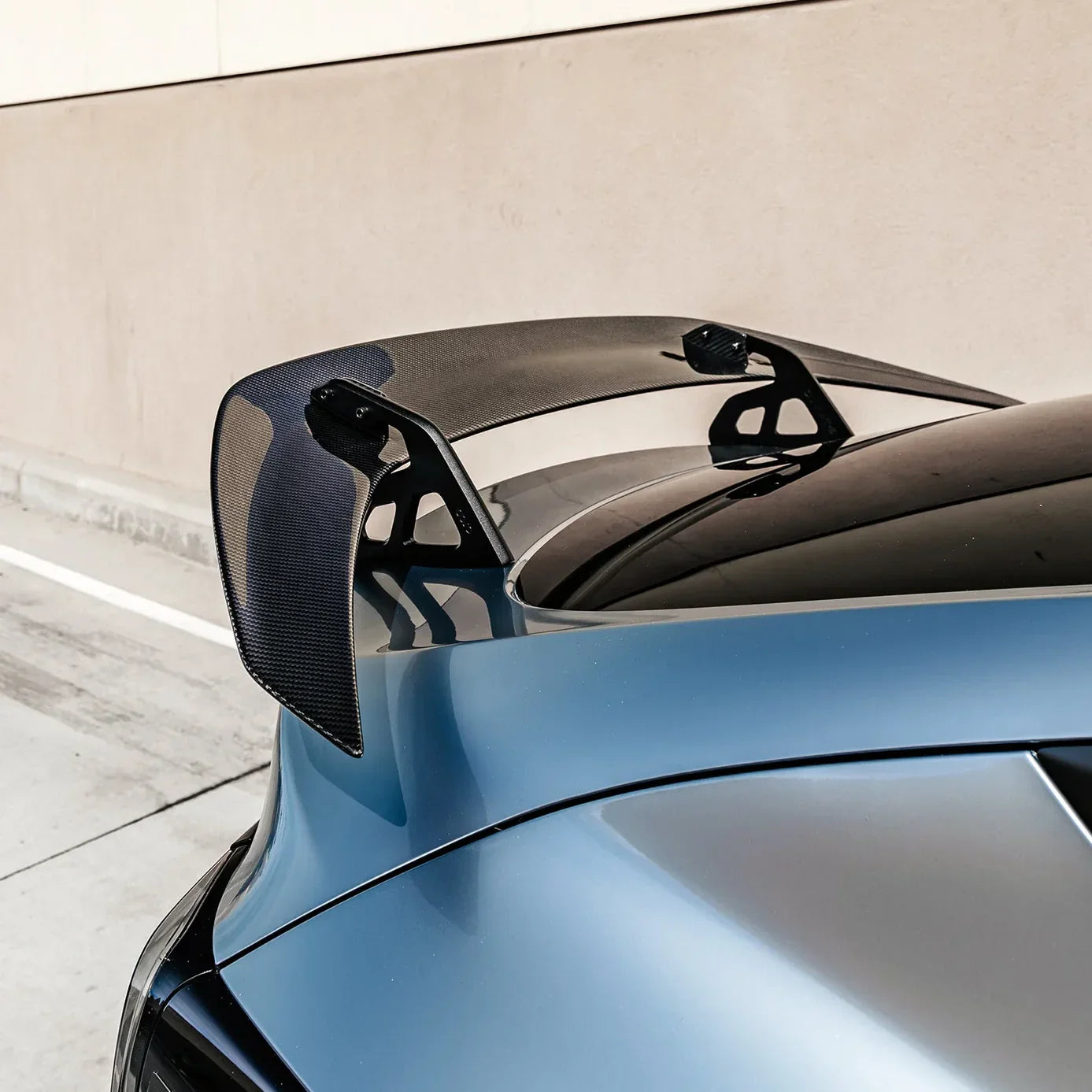 Adro Carbon Achtervleugel voor Tesla Model Y