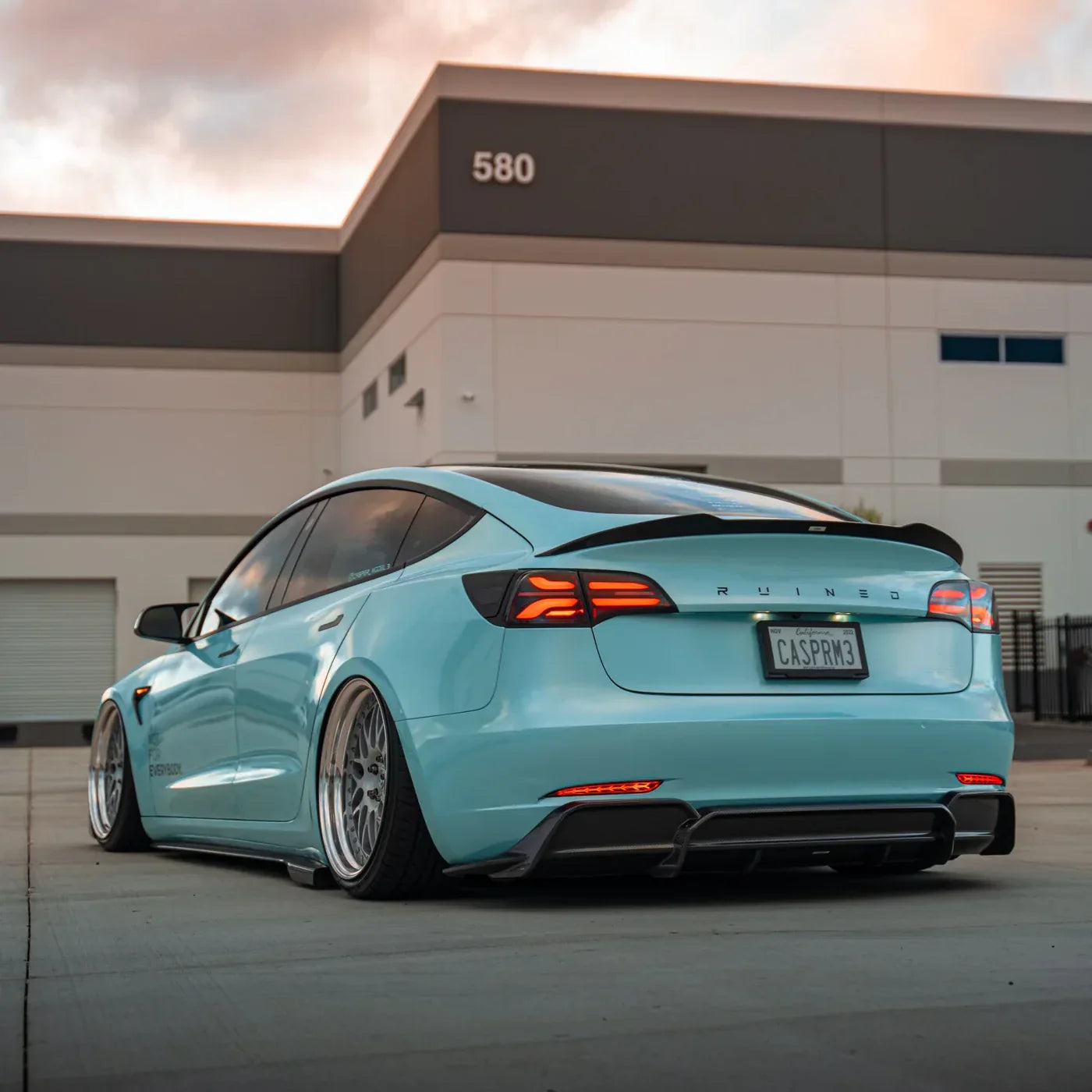 Adro Carbon Spoiler voor Tesla Model 3