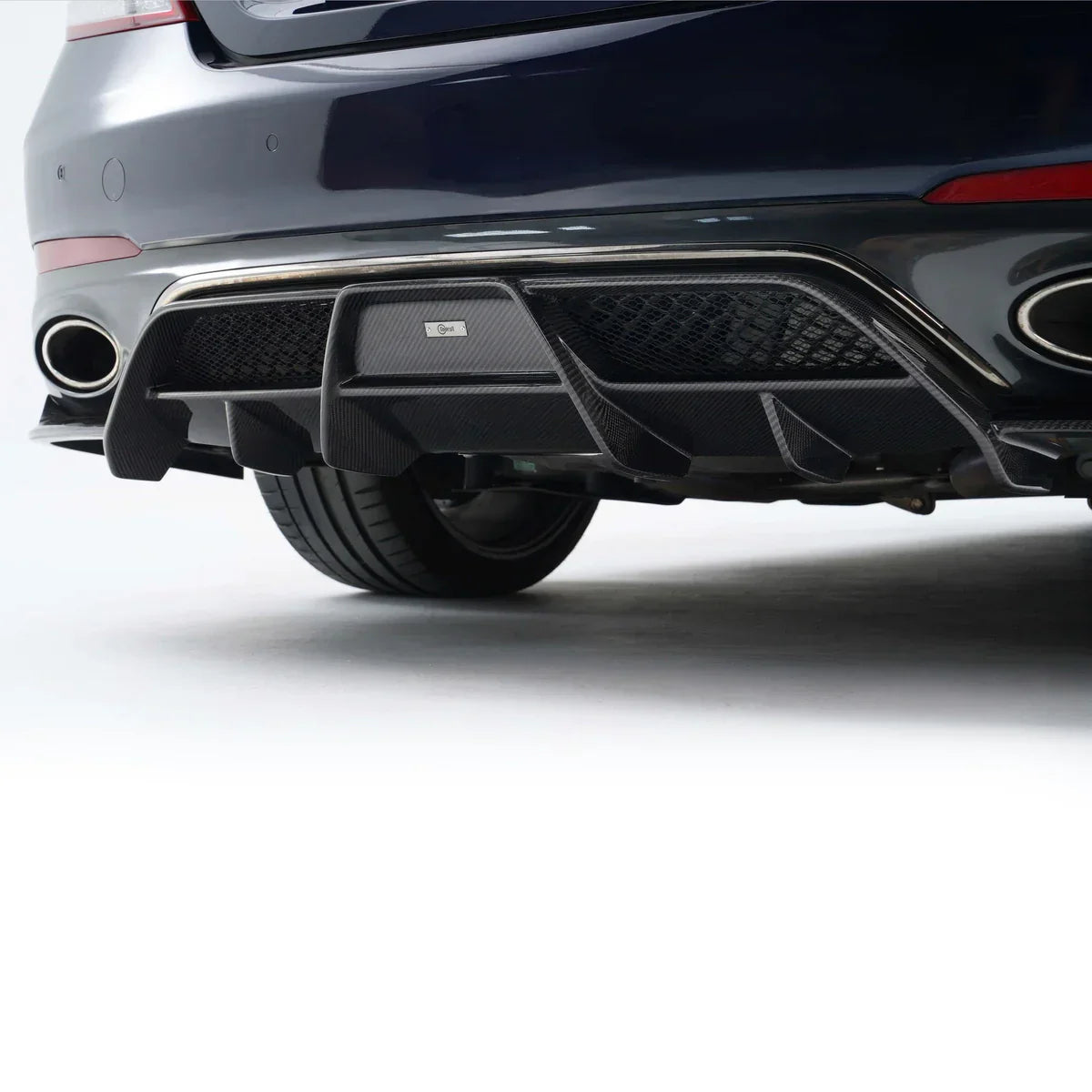 Adro Carbon Diffuser voor Genesis G70 V3