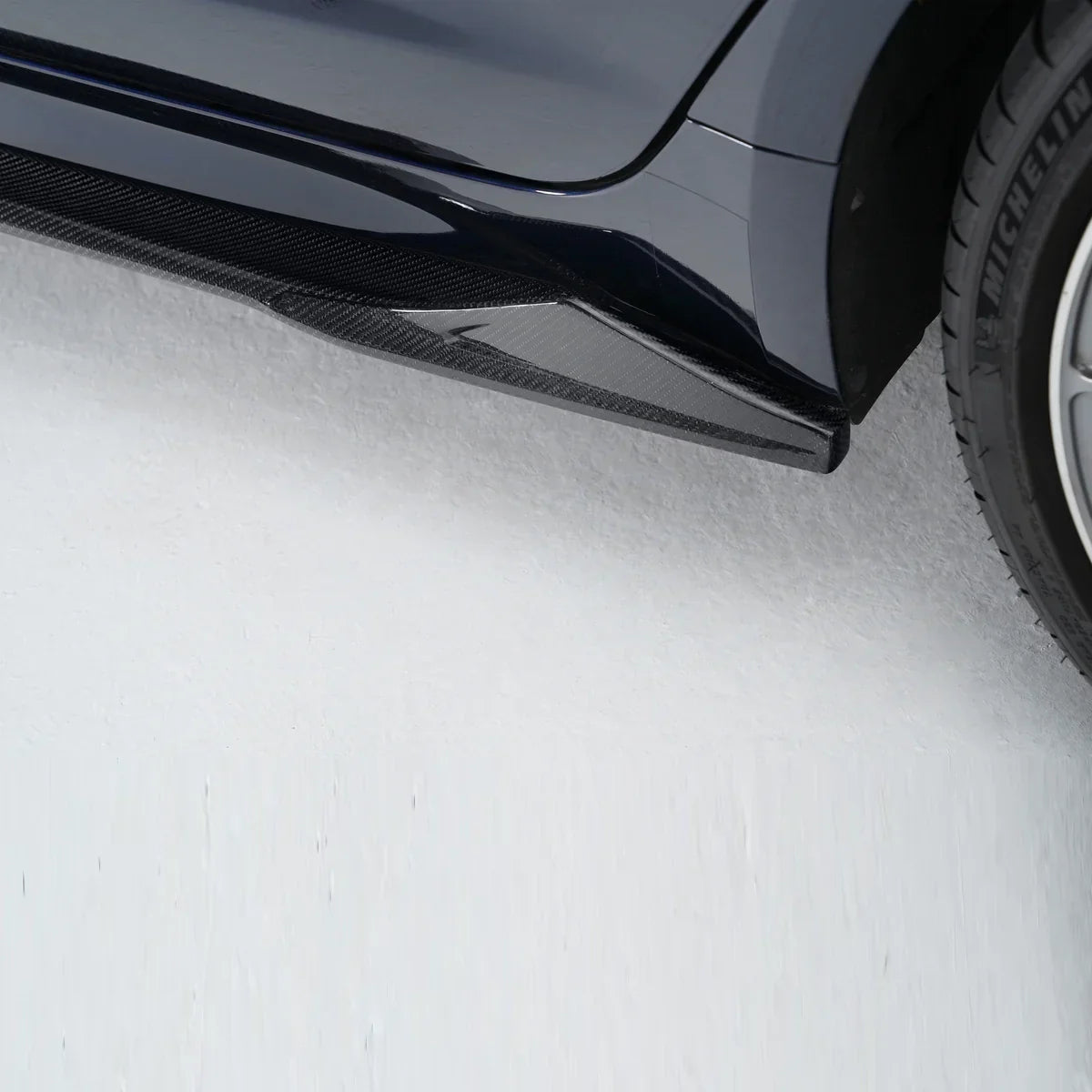 Adro Carbon Side Skirts voor Genesis G70 V3