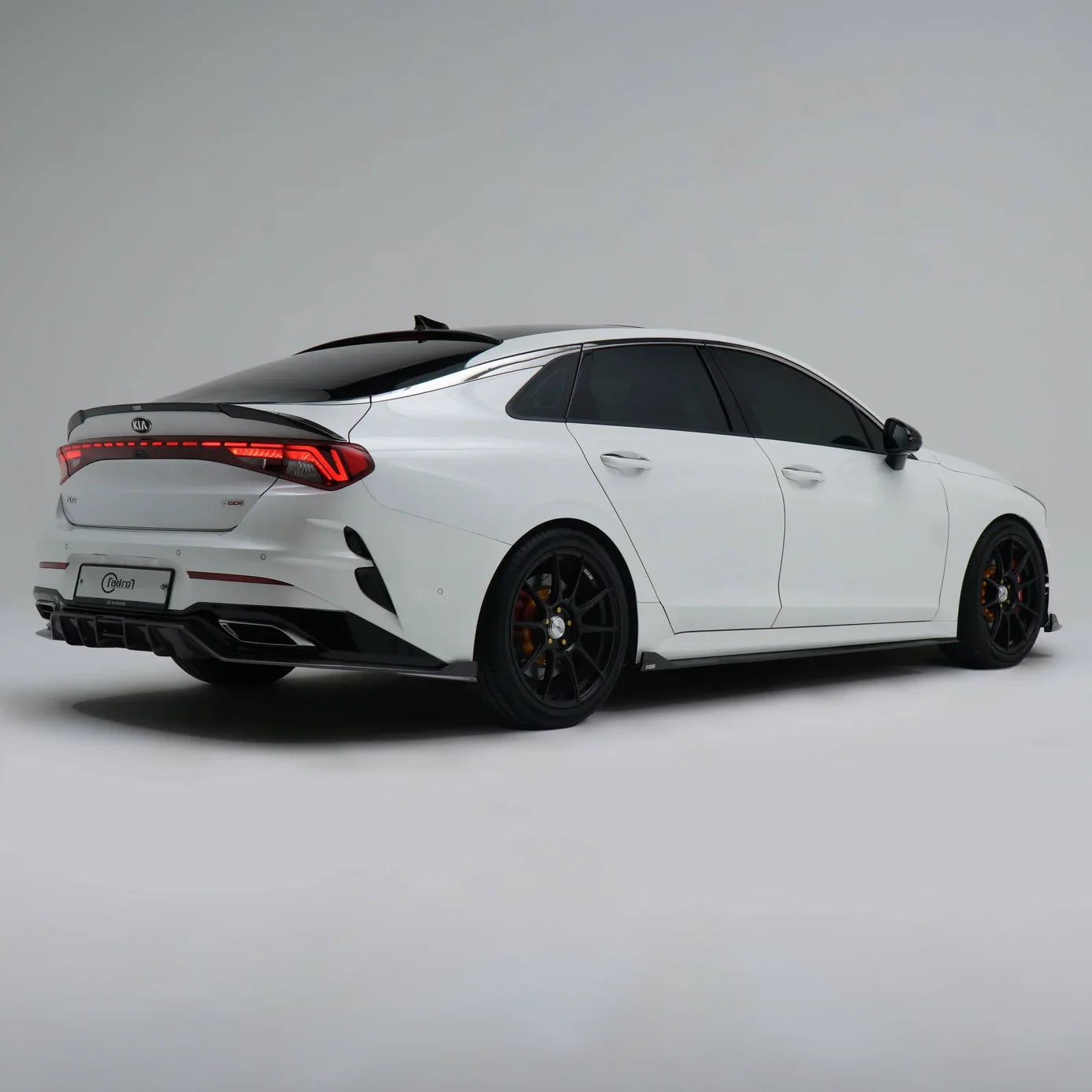 Adro Carbon Side Skirts voor Kia K5 DL3