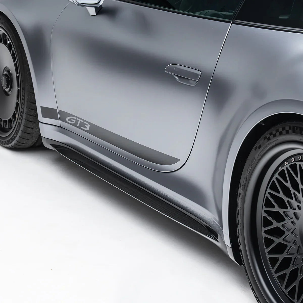 Adro Prepreg Carbon Side Skirts voor Porsche 992.1 GT3