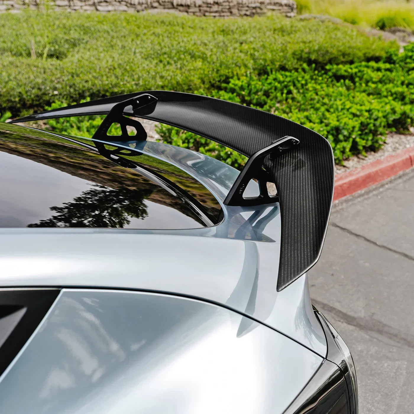 Adro Carbon Achtervleugel voor Tesla Model Y