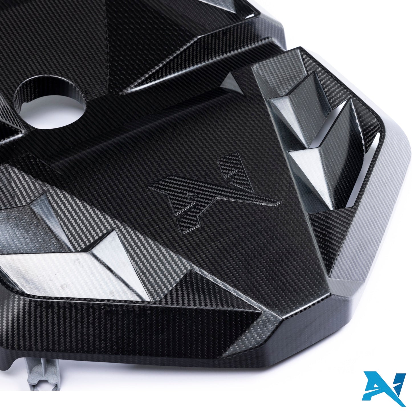 Alpha-N Carbon Motorafdekplaat voor BMW M2 G87, M3 G80/G81 & M4 G82/G83