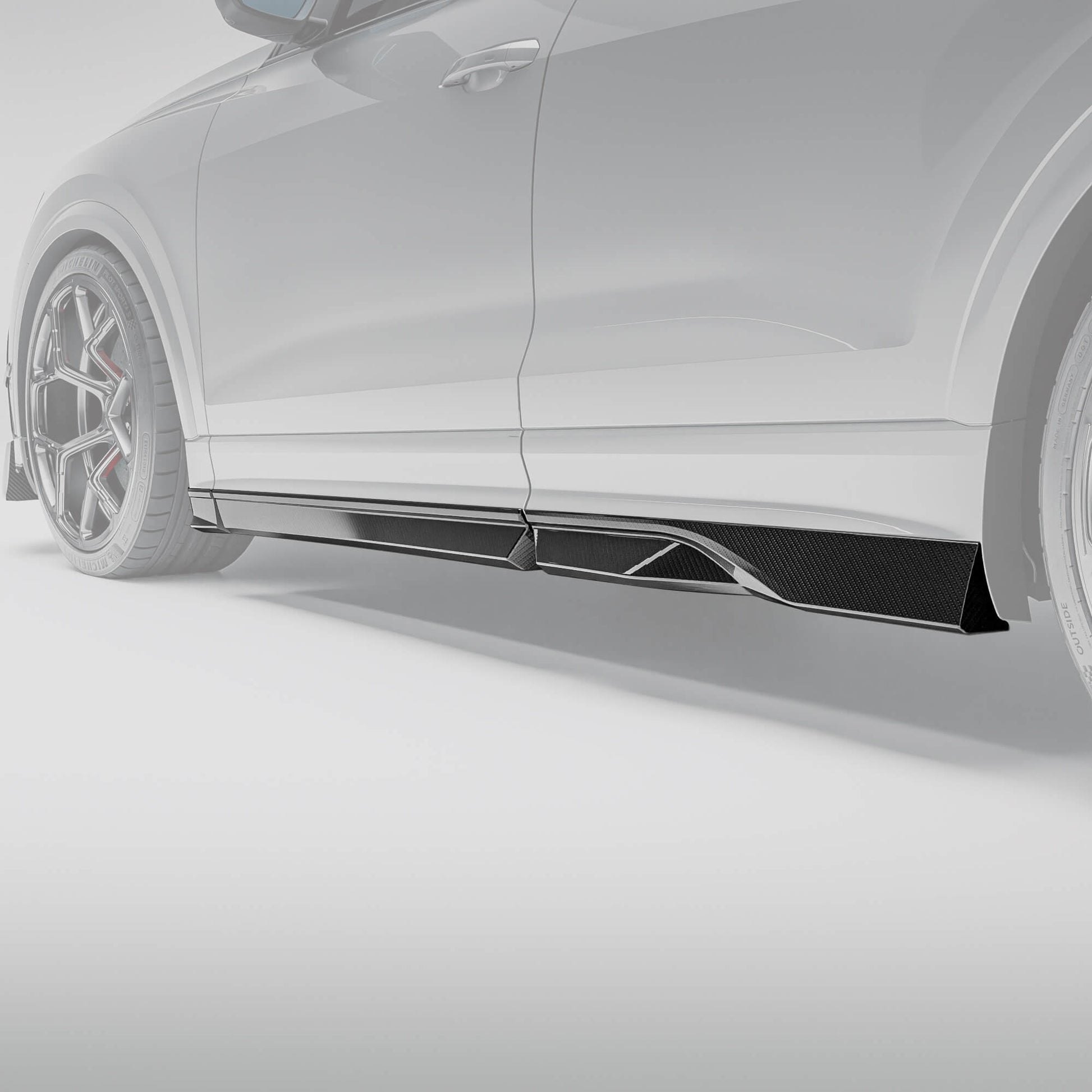RevoZport Carbon Side Skirts voor Audi RSQ8
