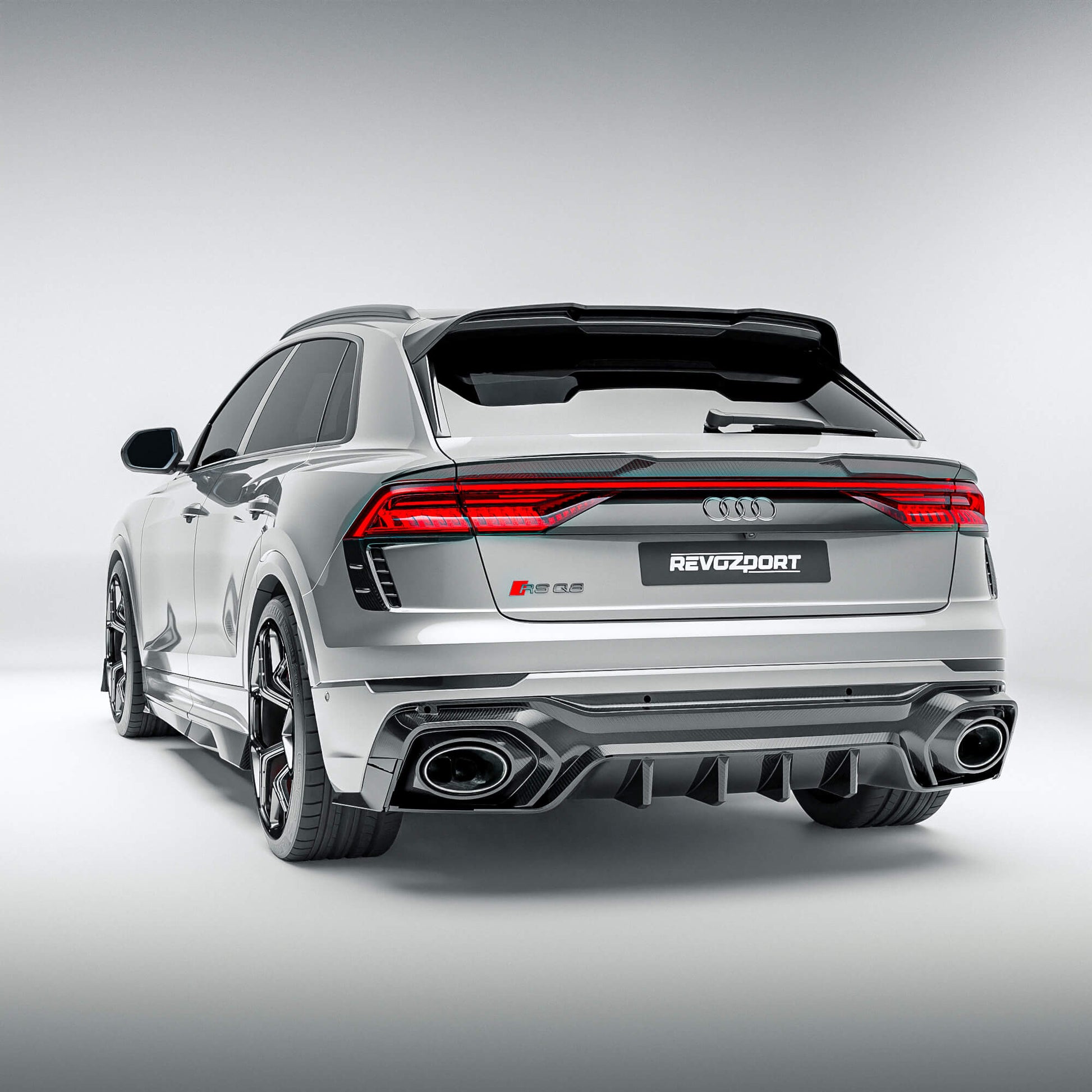 RevoZport Carbon Widebody Kit voor Audi RSQ8