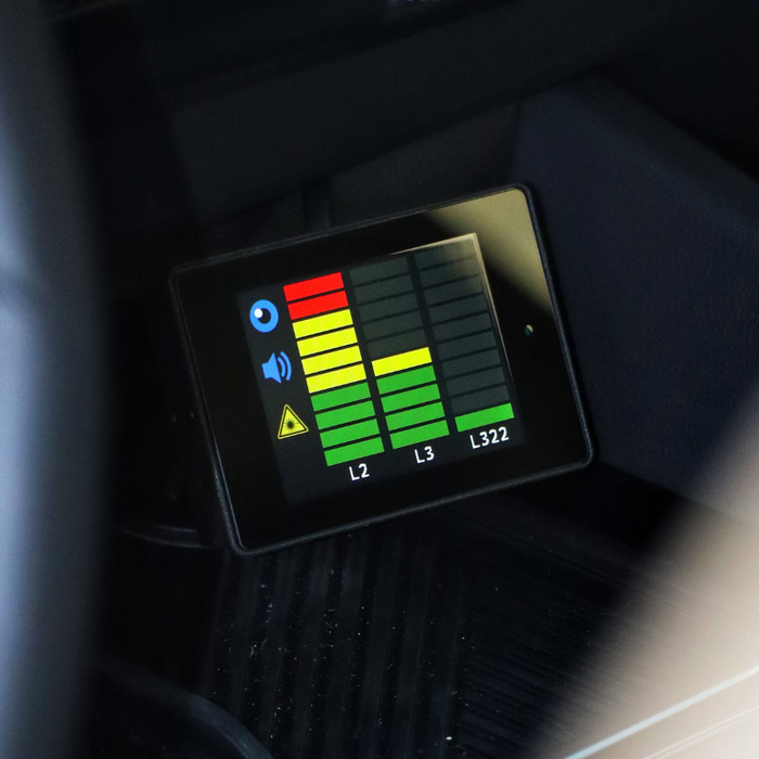 LCD-touchscreen van de Target Blu Eye 2 op het dashboard