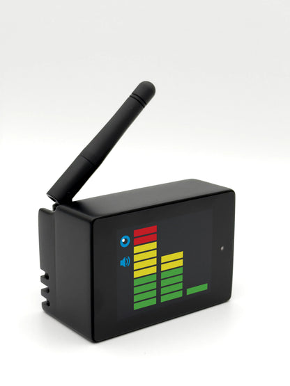 Target Blu Eye GO in zijaanzicht met uitgeklapte antenne