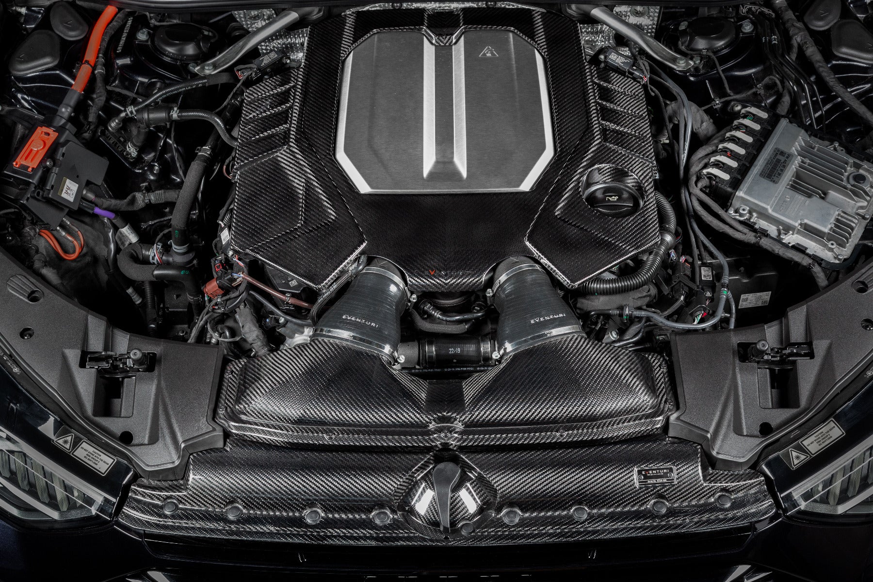 Eventuri Carbon Motorafdekplaat voor Audi C8 RS6 RS7 — Matte