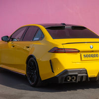 SOOQOO Carbon Trim voor BMW M5 / M5 Touring G90, G99 (reflector)