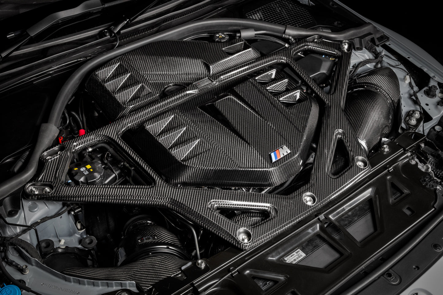 Eventuri Carbon Strutbar voor BMW G8X M2/M3/M4/CSL — Gloss