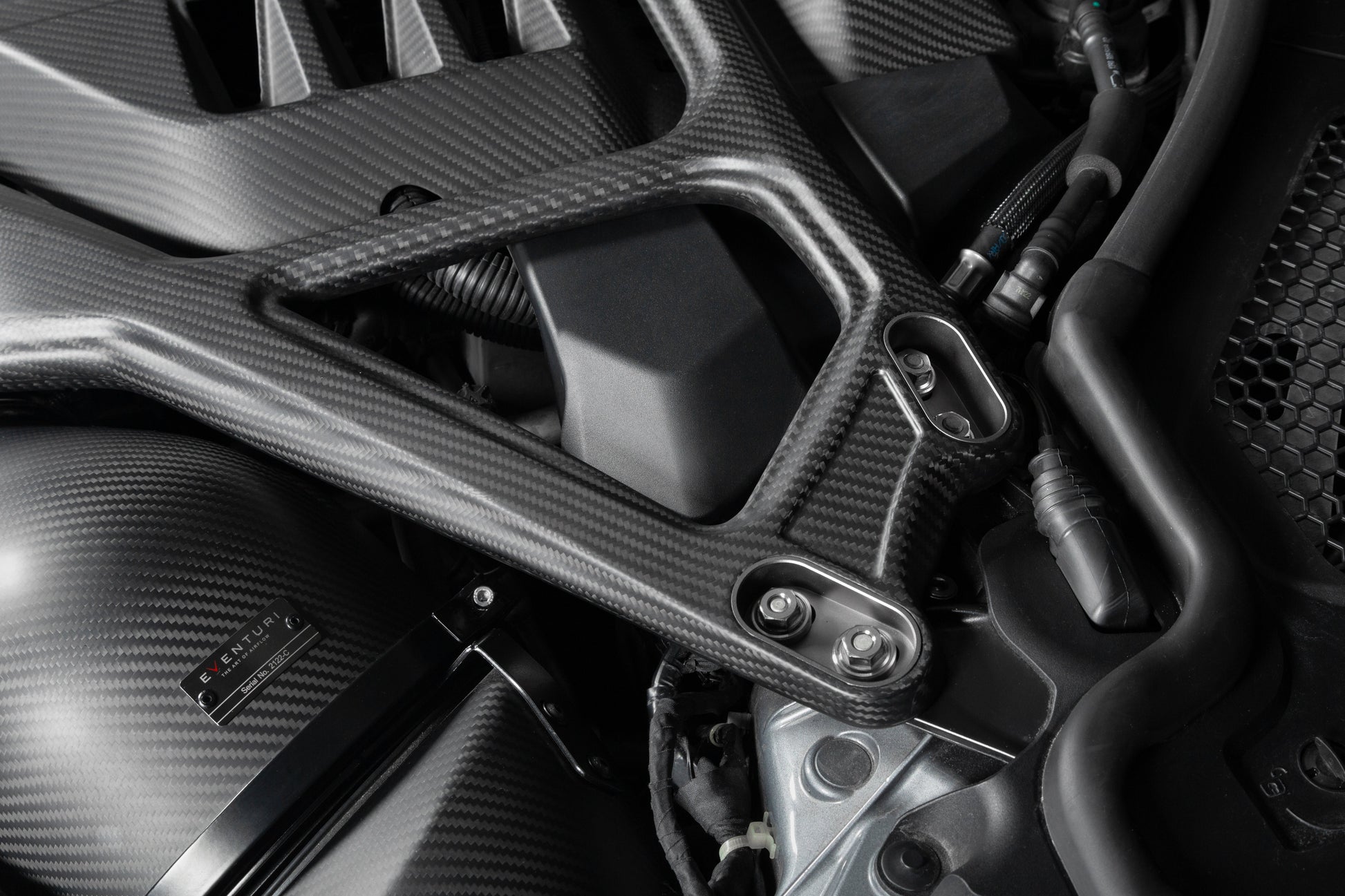 Eventuri Carbon Strutbar voor BMW G8X M2/M3/M4/CSL — Matte