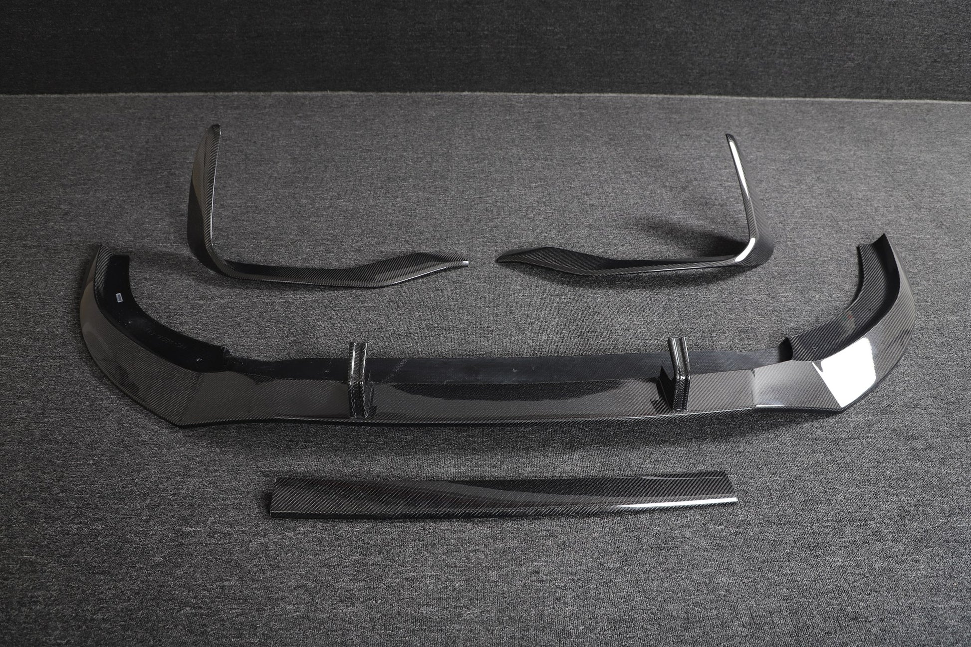 Carbon Front Splitter voor Audi RSQ8 2021