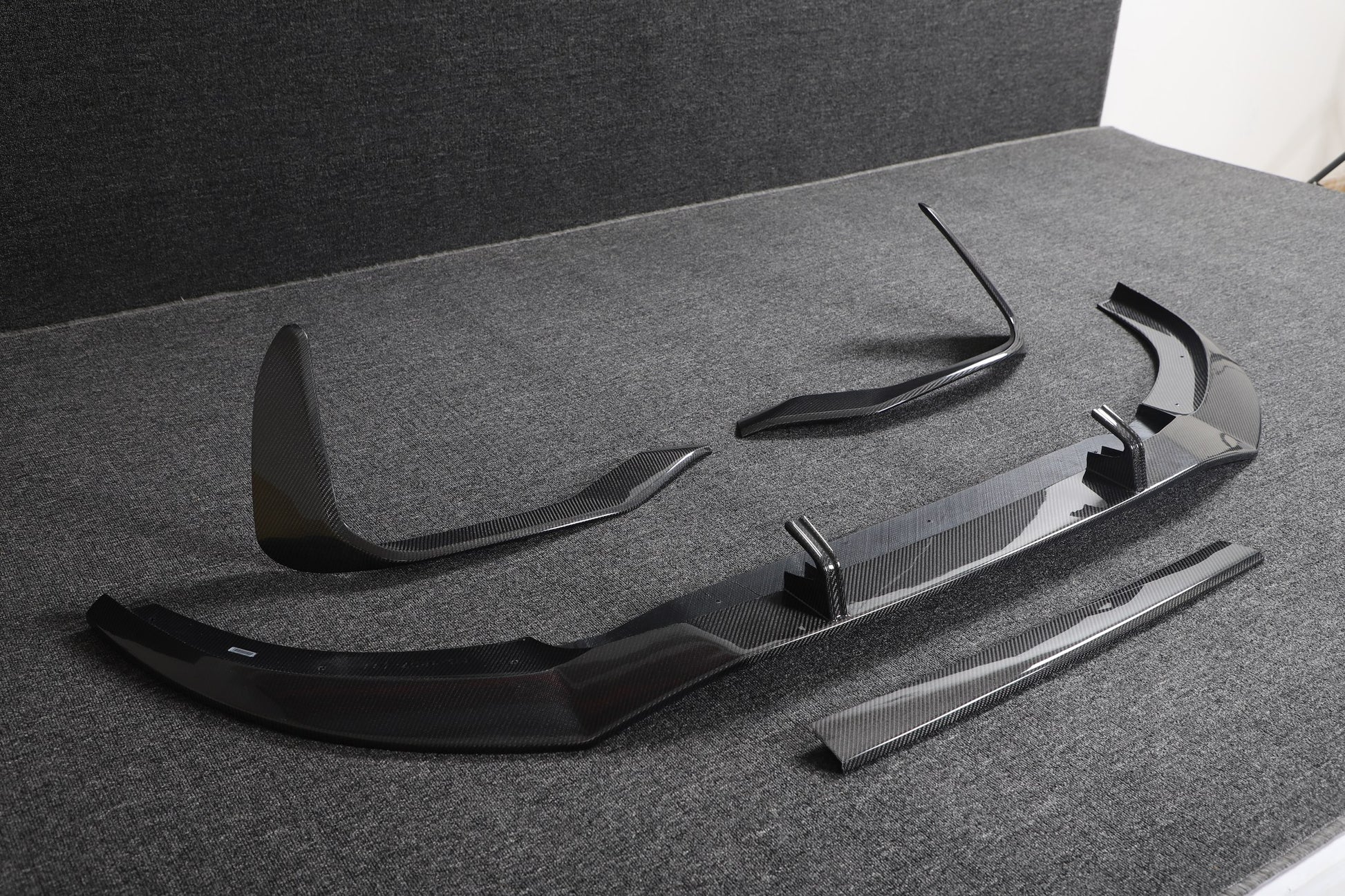 Carbon Front Splitter voor Audi RSQ8 2021