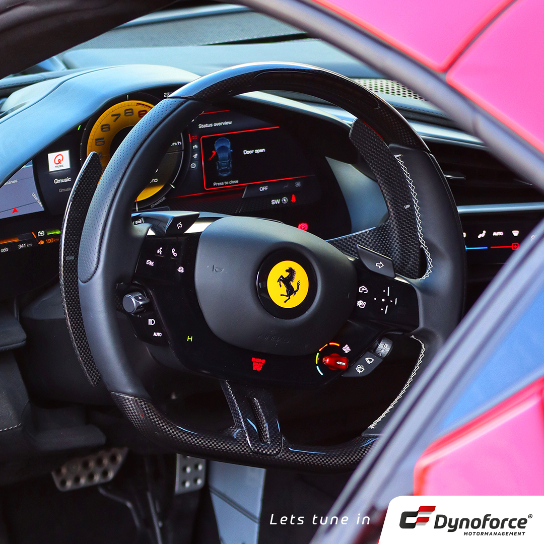 Ferrari 296 GTS: Blu Eye 2 met LED display en LaserTrack